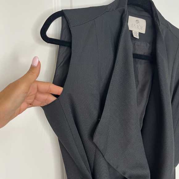 Lila Rose Black Sleeveless Tie-Waist Vest Blazer XS - Picture 4 of 10